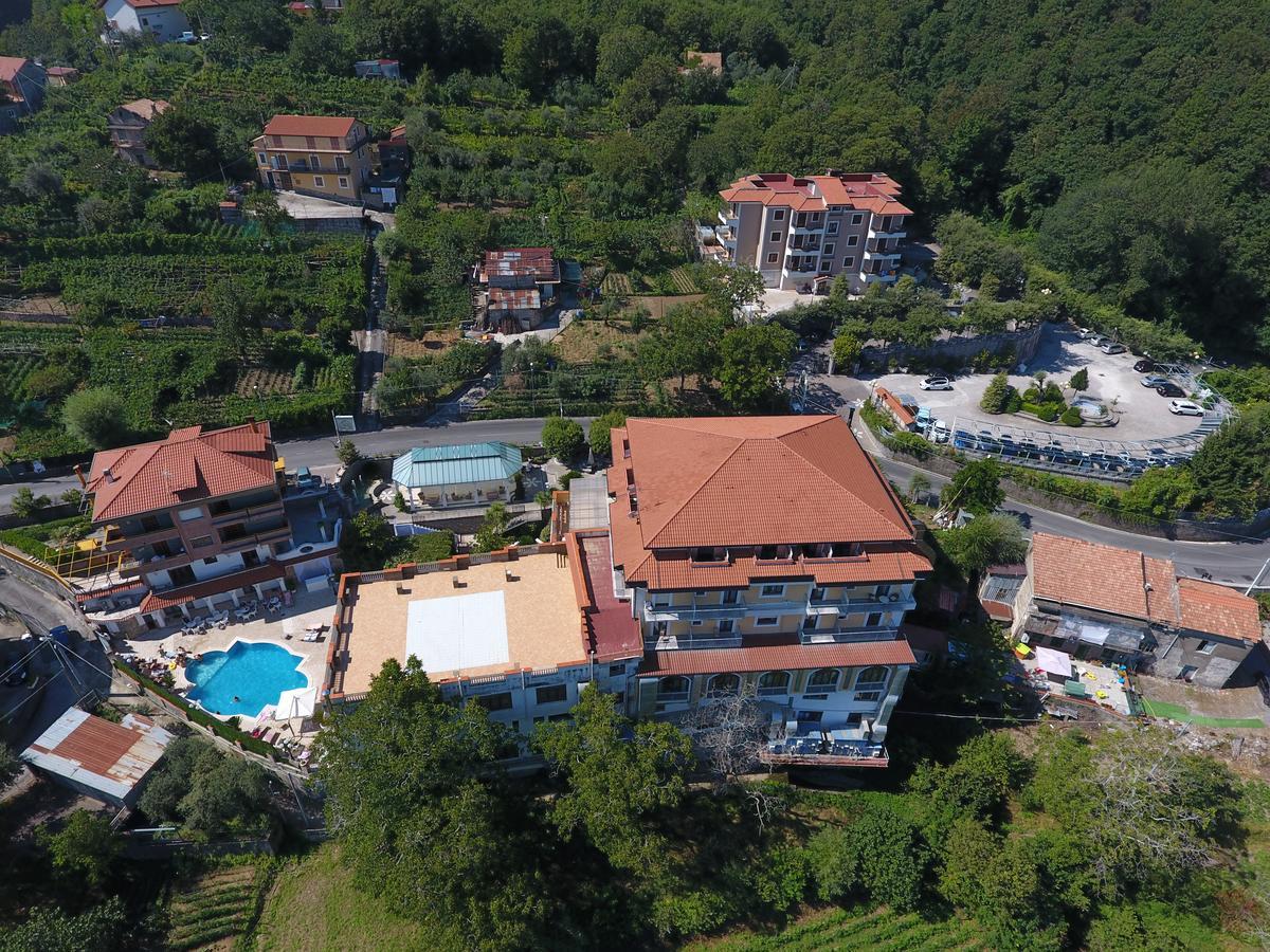 Resort Sant'Angelo&SPA Pimonte Exterior foto
